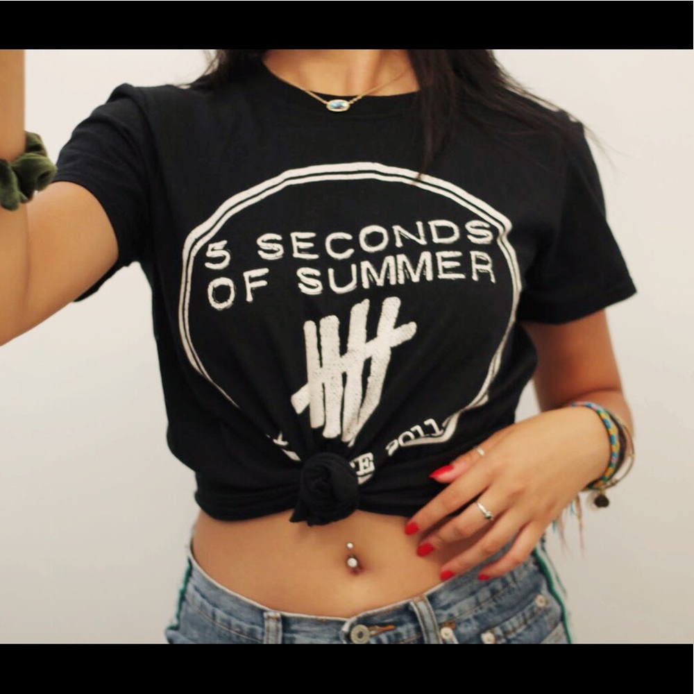 5 Seconds of Summer band tee